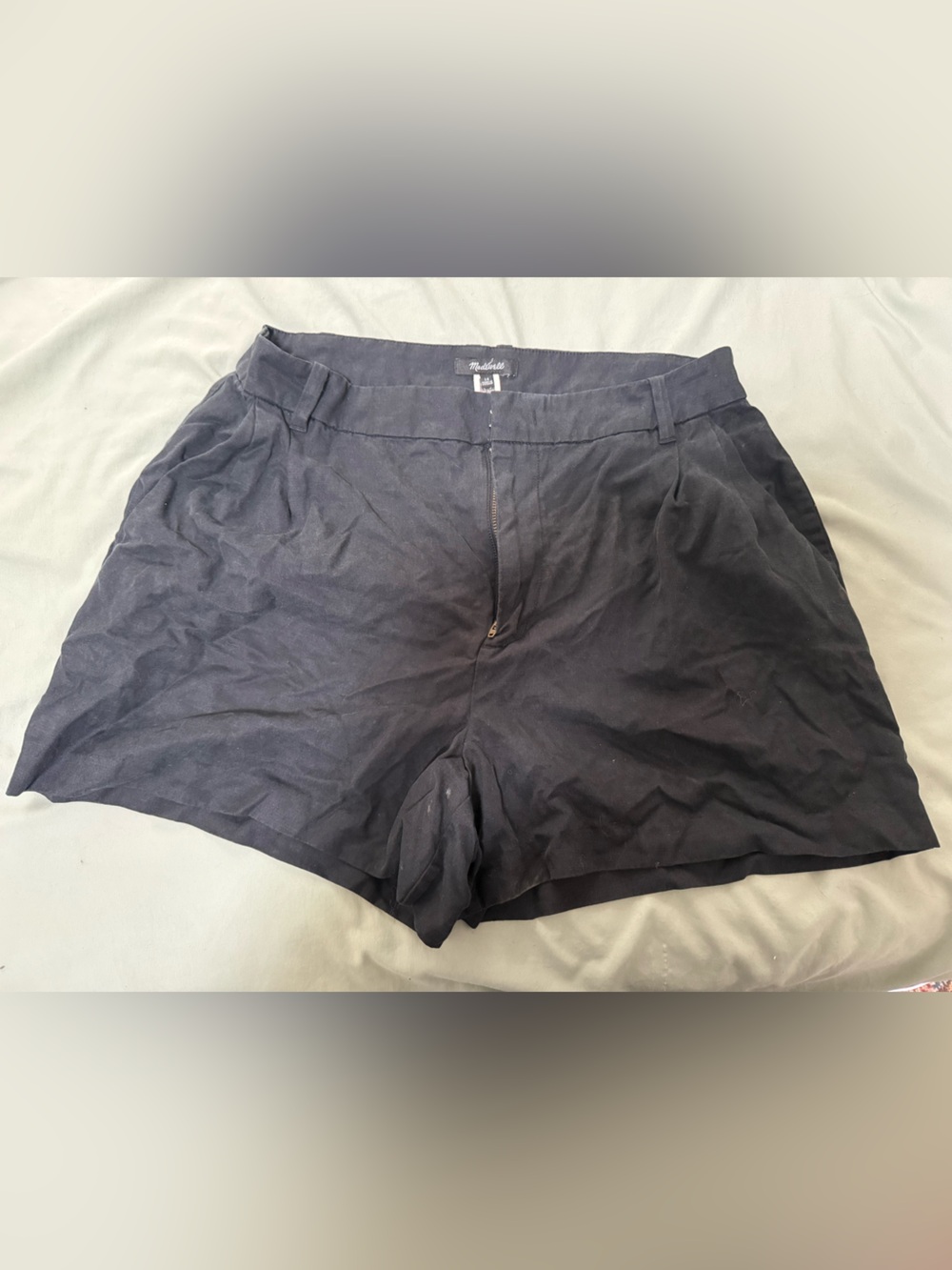 Madewell Black Flat-Front Shorts